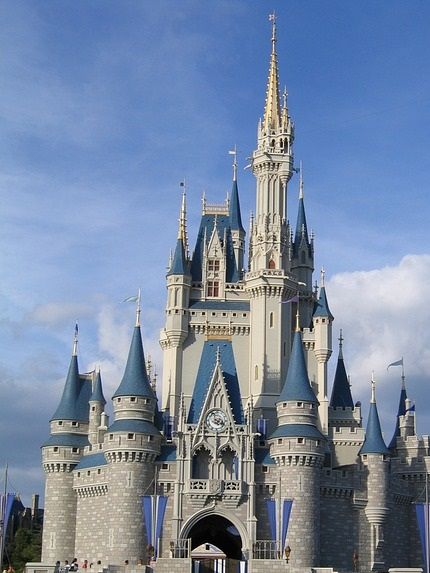 Cinderella Castle från Askungens värld. Imponerande byggnad.