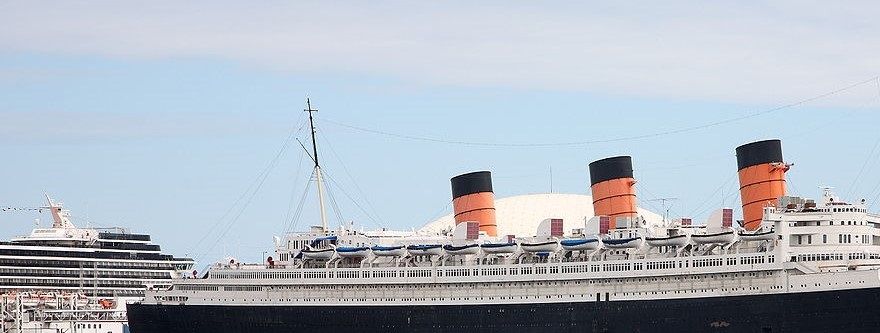 Queen Mary var mycket större än Titanic och vägde dubbelt så mycket