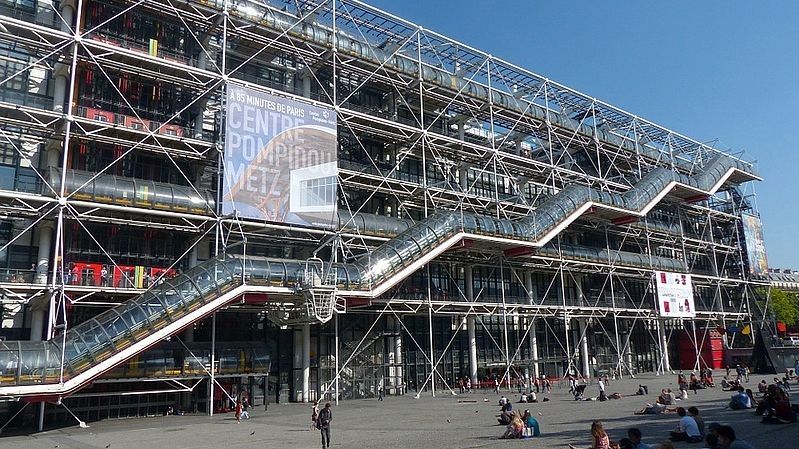 Det moderna museet Centre Pompidou har en spektakulär arkitektur.