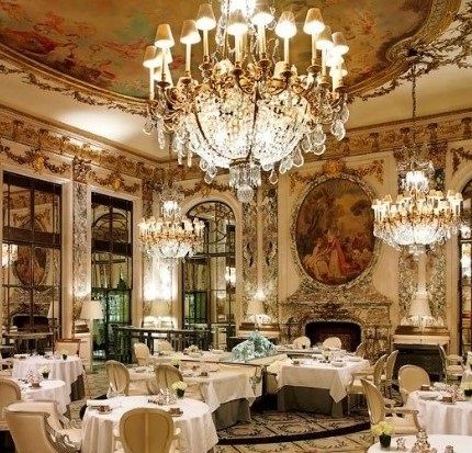 En sån här restaurang hade jag aldrig upplevt. Varken förr eller senare.
