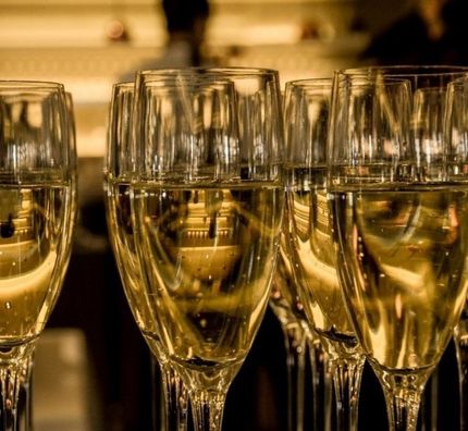 Champagnen flödade.