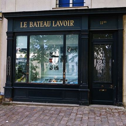 Le Bateau Lavoir är bara ett skyltfönster, en bit från det som var atelje.