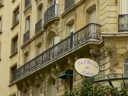 La Closerie des Lilas var ett populärt tillhåll.
