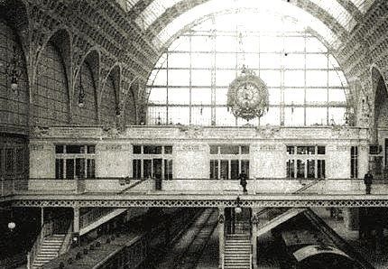 Musée d´Orsay är en gammal ombyggd järnvägsstation. Tanken var att skulle överbrygga gapet mellan Louvren (äldre konst) och Centre Pompidou (nyare konst). Det tycker jag att man har lyckats väldigt bra med.