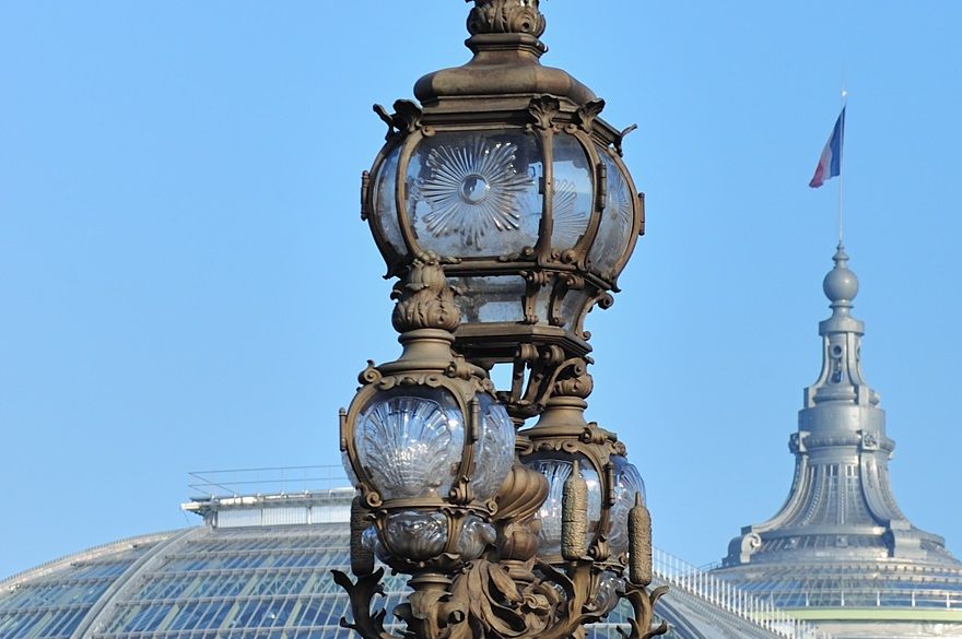 Grand Palais. Här var den stora retrospektiva Picasso-utställningen 1967. Bortemot 1000 av hans konstverk visades upp. Förutom de som redan fanns hos Picasso själv och i Frankrike hade man också lånat konst från bl a Ryssland och USA. Museum of Modern Art i New York hade bl a bidragit med den kända 