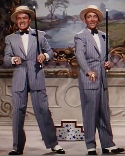 Bob Hope and Bing Crosby fanns bland gästerna på den fantastidka maskeradbalen.