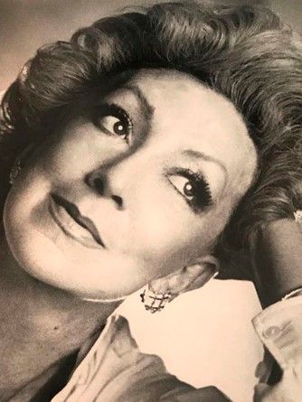 Nanita Kalachnikoff. Vän och förtrogen ända till slutet.