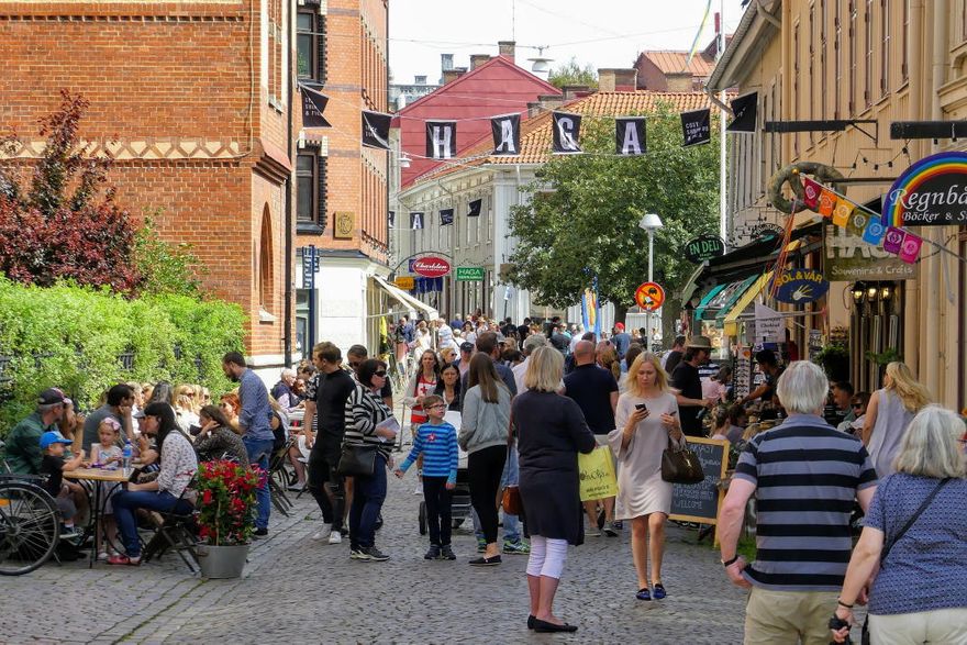 Haga-kvarteren har genomgått ett stort förvandlingsnummer sedan jag bodde där. Numera ett populärt turistmål. .