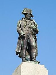 Ajeccio var på den tiden mest känd för att Napoleon Bornarparte föddes där. Det är med stolthet man visar upp flera monument av honom.