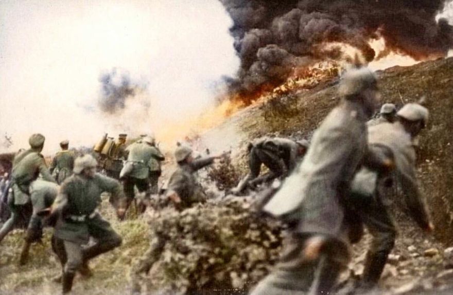 Den brutala tyska armén tog sig snabbt söderut mot Paris. De vann slag efter slag.