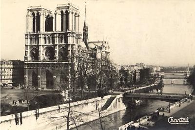 Återigen skulle Matisse få den här utsikten mot Notre-Dame (vykort från ca 1918).