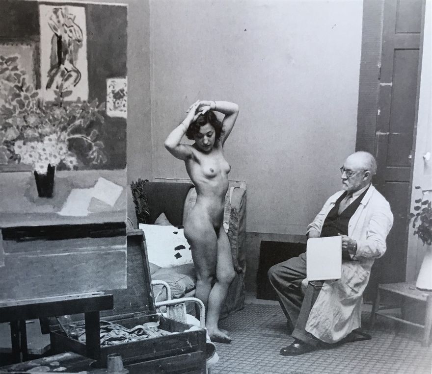 Matisse i sin nya ateljé på Rue des Plantes i Paris, tillsammans med sin modell ungerskan Wilma Javor 1939 (Foto: Brassaï).
