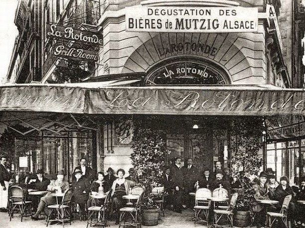 La Rotonde i Montparnasse, Paris. Picassos stamställe den här tiden.